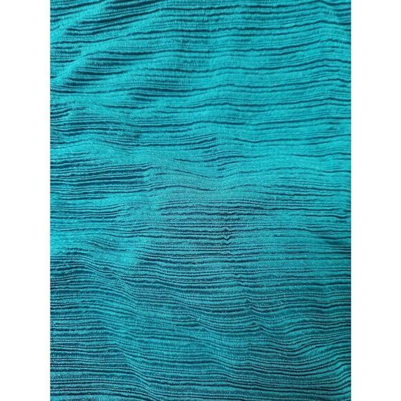 Time and tru 2 Piece Swimsuit. Top is 1X (16W-18W) and bottom is XL (16-18) - Picture 3 of 5